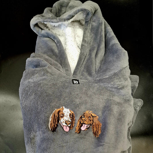 Patch&PopsBoutique Embroidered Pet Portrait Hooded Blanket